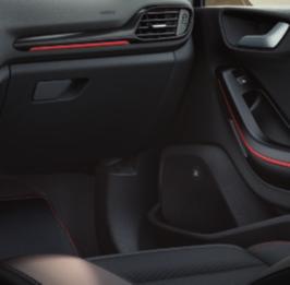 FORD FIESTA Potahy a čalounění Jemný detail.