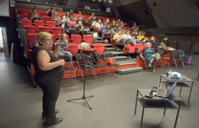 Prezentace center Hrušov a Liščina studentům vysokých škol Dne 19. října jsme se zúčastnili setkání zástupců organizací z praxe se studenty 1. ročníku FSS OU v Ostravě. Setkání proběhlo na fakultě.