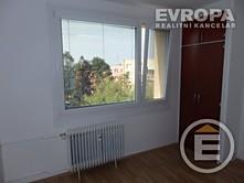 54,00 3+1 730 000 13 518 0,77 562 100 Byt v osobním vlastnictví, velikosti 3+1, podlahové ploše 54 m2, v 1.