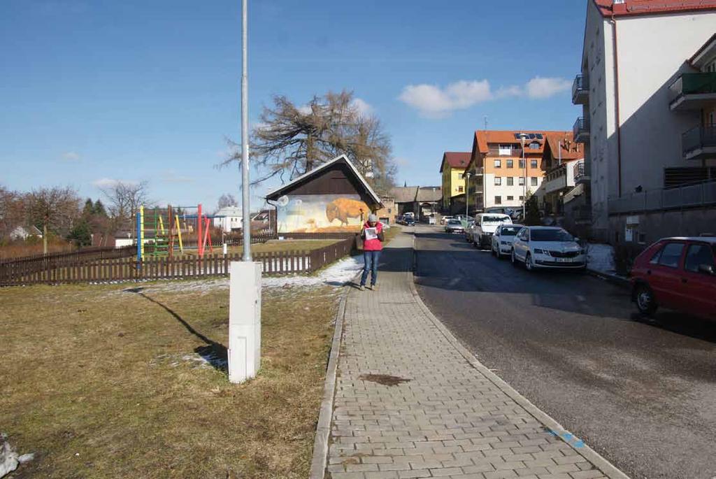 ulice Zahradní - výsadba stromů do zeleného pásu - výsadka Tilia mongolica Buda (Tilia cordata Winter Orange ),