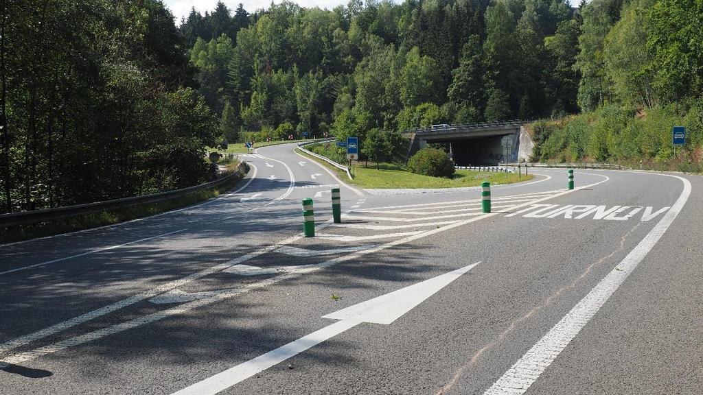 02/2016 koncept PD k DUR, koordinace s PD místa pro přecházení u BUS zastávek. 08/2016 - DUR připravena, inženýrská činnost pozastavena -> nutná změna ÚP obce.