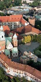 unikátní krakovská čtvrť, která byla v minulosti samostatným židovským městem, a také Uniwersytet Jagielloński (Jagellonská univerzita) nejstarší vysoká škola v Polsku se slavným Collegium Maius.