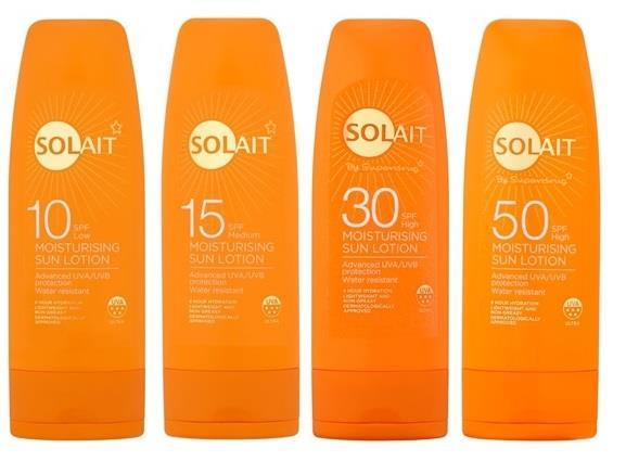 Praktická jsou také různě velká balení u SPF 15 a SPF 30. Pro vyšší účinnost aplikujte mléka 15 minut před odchodem na sluníčko.