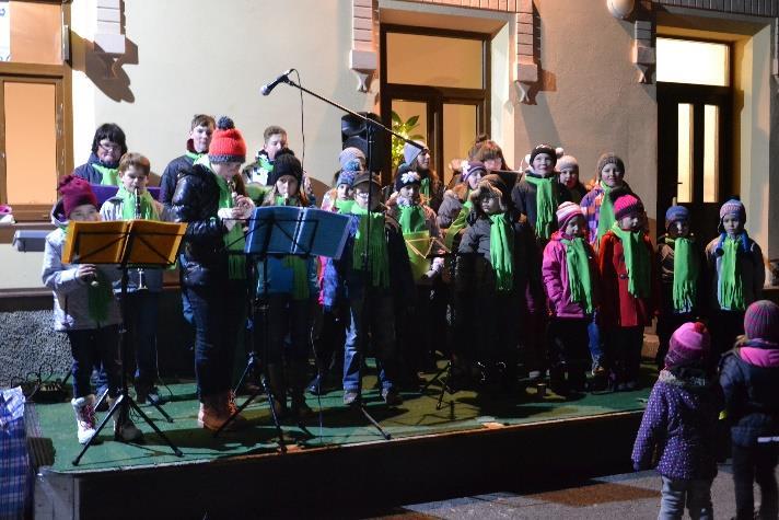 Nástupu žní počasí moc nepřálo, ale v následujícím období se umoudřilo a přálo zdárnému průběhu žní. Velké sucho ovšem negativně ovlivnilo růst kukuřice a vzcházení ozimních obilovin.