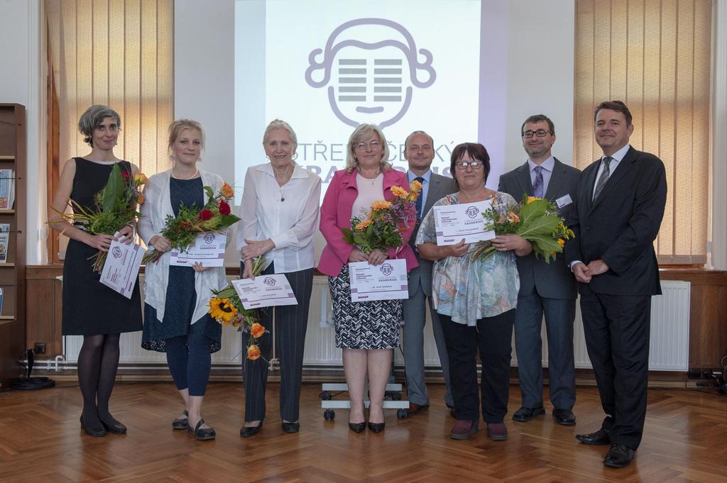 Získaly jsme knihovnického Oskara! Středočeský Kramerius Pravidelná každoroční soutěž o nejlepší neprofesionální knihovnici/knihovníka Středočeského kraje.