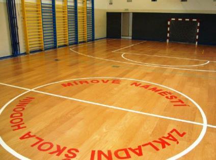 Vytíženost tělocvičen u hodonínských škol Nejkvalitnější podmínky pro sportování pod střechou v Hodoníně nabízí víceúčelová sportovní