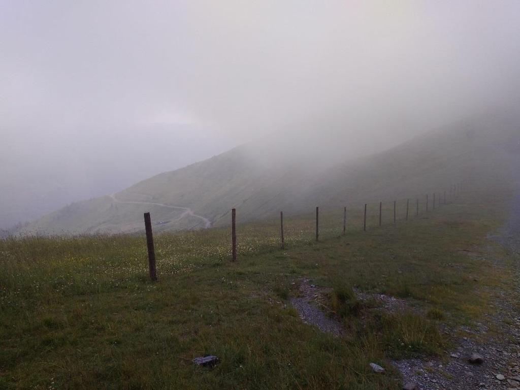 Den 1: Rakousko 2018 Eduard Vacula V ranních hodinách odjíždíme ze Staré Boleslavi do údolí Zell am See, takže nás čeká dlouhá cesta. Cesta má přes 490 km.