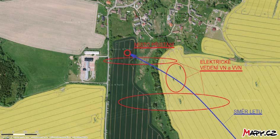 Místo letecké nehody a zjištěná poškození kluzáku Místo tvrdého přistání se nacházelo na zvláčeném poli na jižním okraji obce Bělá v okrese Havlíčkův Brod.