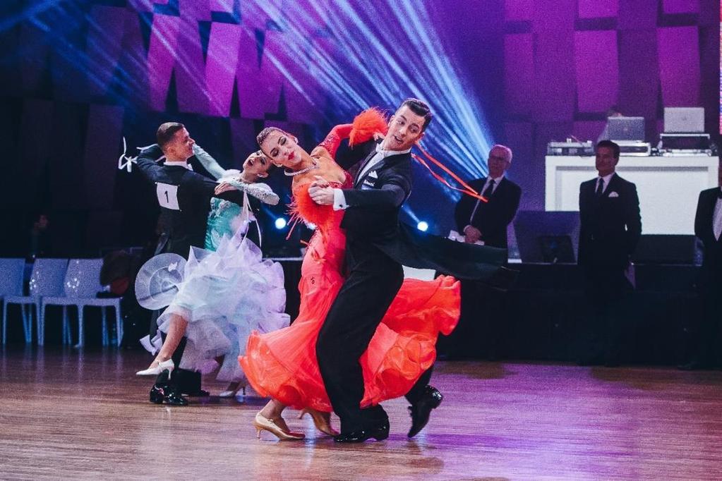 23 se stříbrným úspěchem českého páru. V květnu se konaly v Olomouci 2 soutěže Mistrovství světa, a to v kategoriích Senior II a Senior III obě ve standardních tancích.