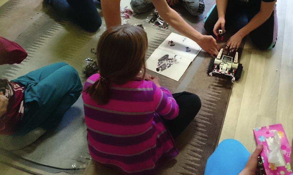 PROJEKTY HERŠPICKÉ PROGRAMOVÁNÍ V rámci Evropského týdne programování jsme představili formou workshopu programování se stavebnicí Lego Mindstorms a práci s robotickou hračkou Cubetto.