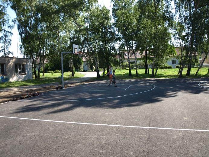 3.8 Sportovní centrum Želva Dubňany Tabulka č. 6 v listopadu 2007 zahájilo práce na získání dotace na rozsáhlý projekt SPORTOVNÍ CENTRUM ŽELVA.