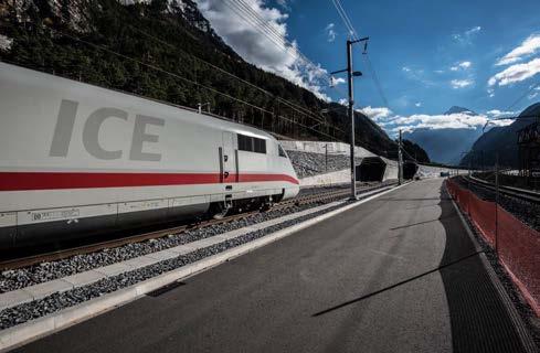 Obr. 14. Tunel Gotthard uvedený do provozu zprovoznění tunelu ještě cca 1000 dní. Za necelé čtyři měsíce je však 16. prosince 2013 oficiálně zahájen zkušební provoz v západní tunelové troubě.