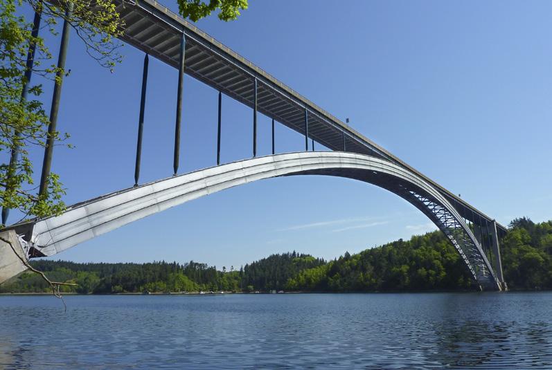 Společnost Hempel dodala nátěr na dva mosty v České republice Stárnutí mostu se začalo projevovat řadou závad.