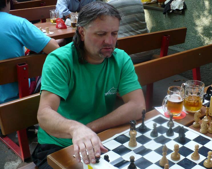 Punkva 50 V průběhu ledna se významného životního jubilea dožil fotoreportér našeho časopisu a přední hráč BudChess série Punkva.