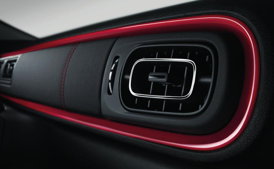 VLASTNÍ ÚPRAVY 4 VARIACE INTERIÉRU Stylové čalounění sedadel vozu CITROËN C3 dokonale ladí s dekory na