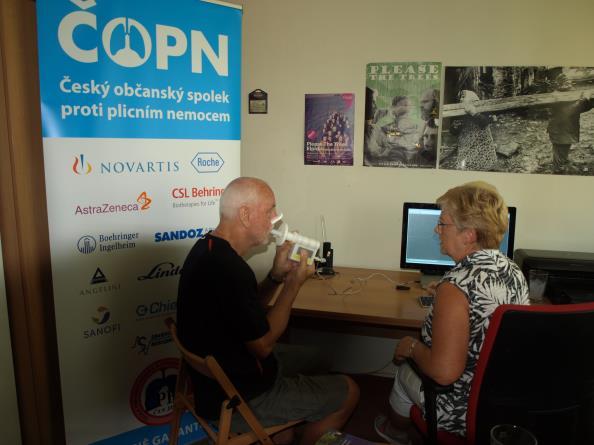 Bezplatné spirometrické vyšetření pro veřejnost Spirometrické vyšetření mimo hlavní aktivity připravil ČOPN tentokrát v rámci Dne