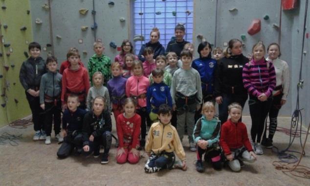 skupina - starší žáci 1. místo Fabián MALÍK, 7.B 2. místo Michal MALÍK, 6.A 3. místo Erik BÍLÝ, 6.A Všem vítězům gratulujeme!