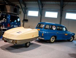 Výstava retro obytných automobilů Protipólem nablýskaných obytných aut za miliony byla i letos návštěvníky vyhledávaná výstava retro