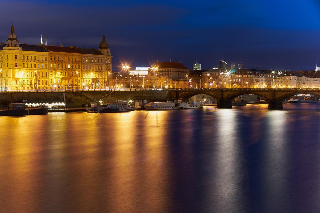 Jiří Skořepa Velký průvodce fotografickými filtry Kdy, kde, jaký, pro