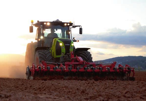 Zcela blízko. CLAAS servis. Pomáháme nepřetržitě po celých 24 hodin. Servis je Vám nablízku, i když je vzdálený.