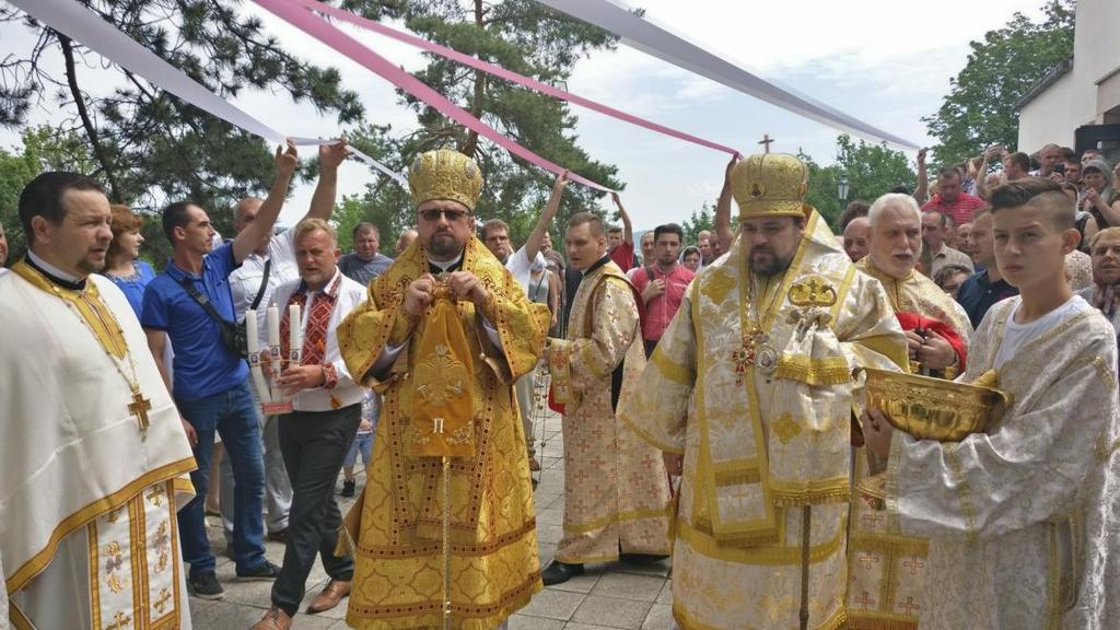 se jakýkoli podstatný rozdíl mezi námi věřícími ztrácí, a do popředí vystupuje naopak naše bratrství a společenství v Kristu, neboť vy všichni jste jedno v Kristu Ježíši (srov. Gal 3, 27 28).