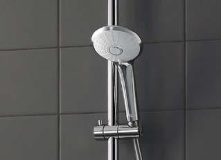 Posuvný držák ruční sprchy zase umožňuje upravit výšku na míru každému členu domácnosti.