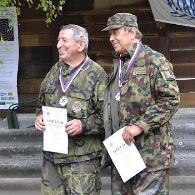 Jiří Mašek Ve standardní pušce se do vedení v první části postavil Miroslav Červenka