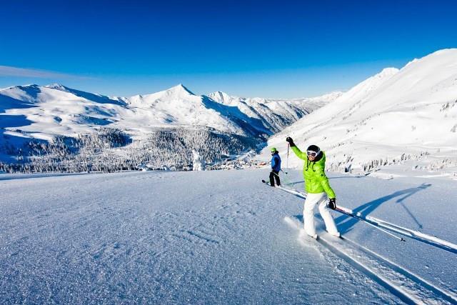 Riesneralm, Kaiserau, Loser Krásná střediska, bez dlouhých front Ski Amadé Schladming-Dachstein Jedno