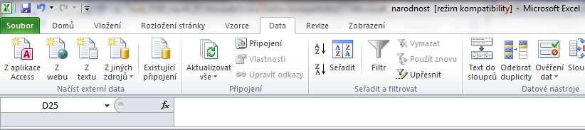 Celkové součty v souhrnech jsou odvozeny z podrobných dat, nikoli z hodnot v souhrnech.