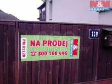 Parkování je možné na vlastním pozemku.