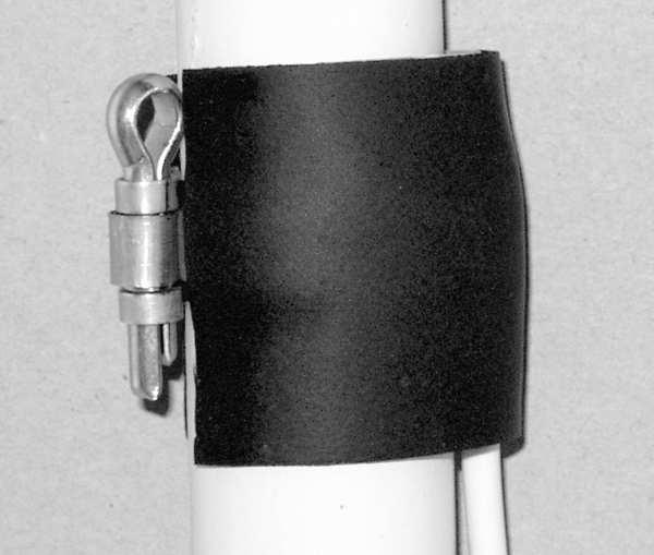K trubce je uchytíte stahovací sponou přes kontaktní měděnou pásku. Teplotní čidlo s kontaktní páskou Izolace čidla termoizolační páskou Obr.