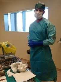 Zesílené sterilní operační pláště Příprava týmu na operační