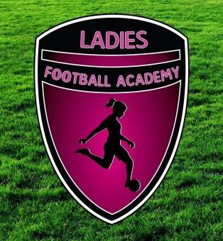 Ladies Football Academy Již v jednom z dřívějších vydání jste měli možnost vidět letáček s pozvánkou na nábor LFA (Ladies Football Academy). Tento nábor se uskutečnil dne 27. 5. na hřišti AFK Radlík.