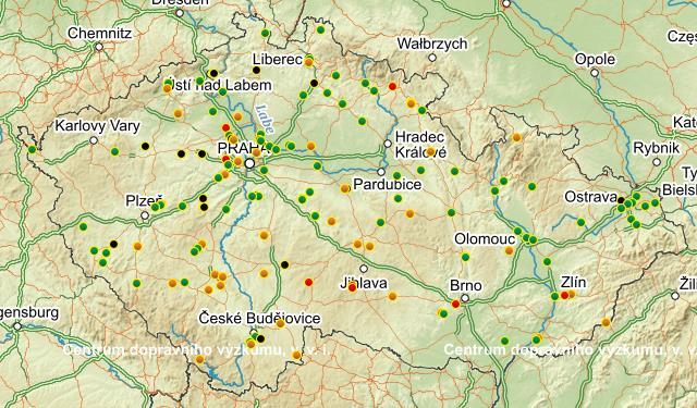 5.2 Mapové podklady Srážky s vlakem na železničních přejezdech v roce 218 jsou uvedeny v mapových podkladech z aplikace DOPRAVNÍ NEHODY V ČR.