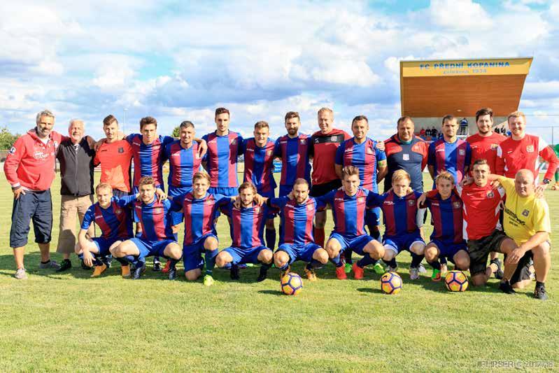 FC Přední Kopanina podzim 2017 Pražská teplárenská přebor Horní zleva: Tomáš Cigánek (předseda), Martin Karas (hlavní pořadatel), Petr Vácha, Josef Turek, Tomáš Bláha, Tomáš Racocha, David Huleš,