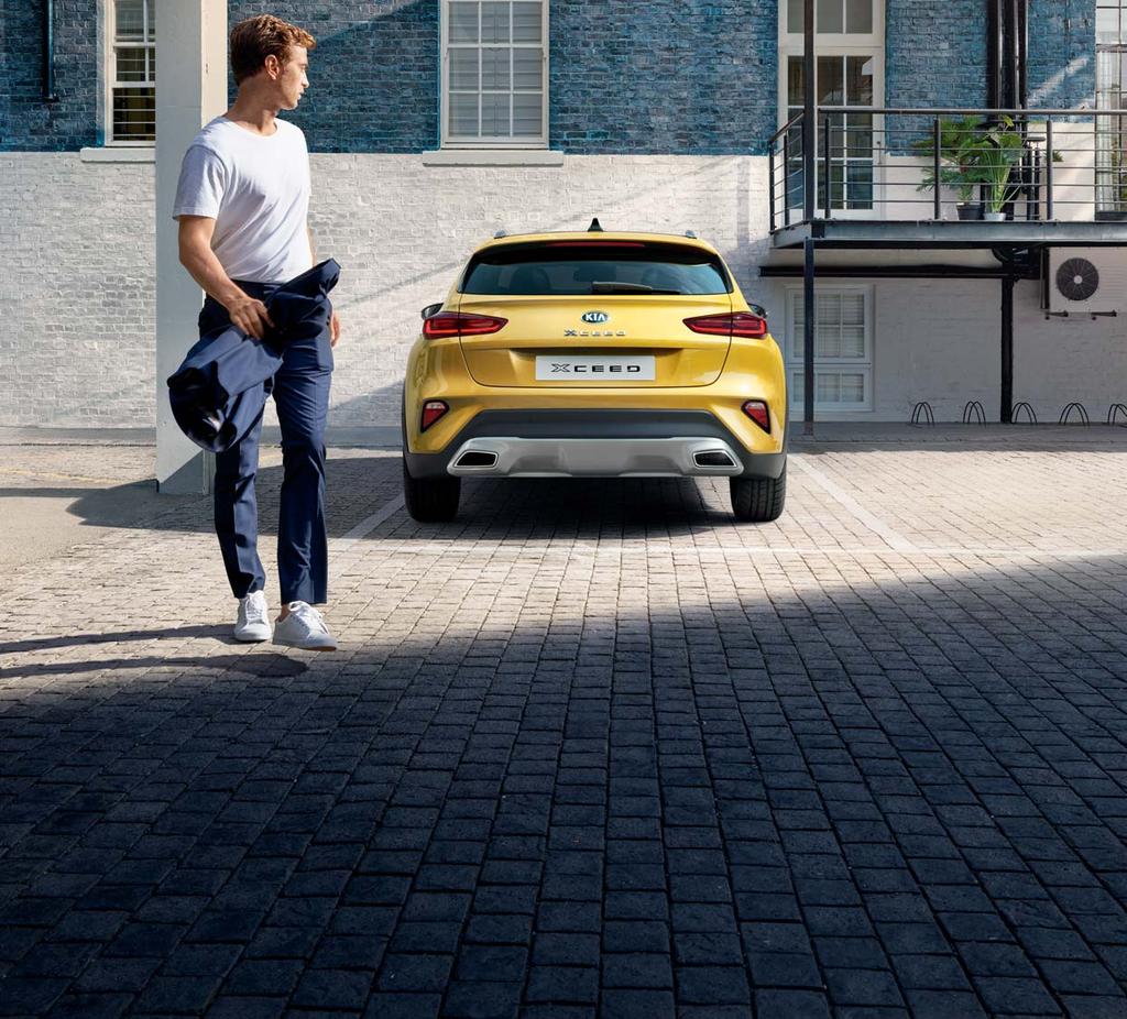 www.kia.com Váš prodejce Kia: Oficiální dovozce: KIA MOTORS CZECH s. r. o.