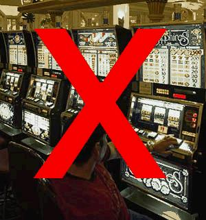 1. GAMBLING Gambling je chorobná závislost na hraní hazardních her, tzn. jedná se o závažnou NEMOC S patologickým hráčstvím se v současné době u nás potýká téměř 100 000 lidí.