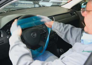 0,6 kg Ochranný potah na volant pro (Datex obj. č. D-L 18 **) jednorázové použití pro volanty osobních a nákladních automobilů, polyetylen, velmi roztažitelný.