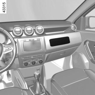 DOPLŇKOVÉ PROSTŘEDKY K PŘEDNÍMU BEZPEČNOSTNÍMU PÁSU (2/3) Airbags řidiče a spolujezdce vpředu Jsou nainstalovány na předních sedadlech na straně řidiče a spolujezdce (umístění A).