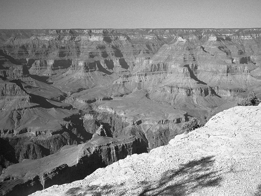 Úloha S426 VELKÝ KAŇON Velký kaňon leží v poušti v USA. Je to velmi rozsáhlý a hluboký kaňon, ve kterém se nachází mnoho vrstev hornin.