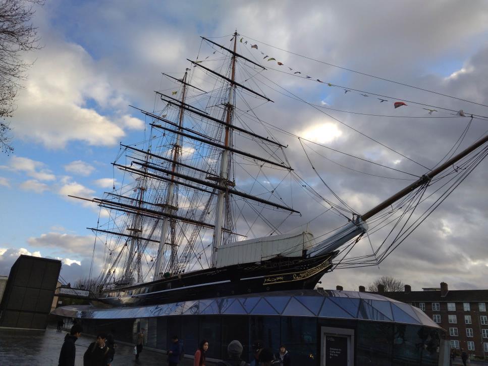 Doplouváme do přístavu Greenwich a zastavujeme se u Cutty Sark, britské