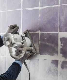 V PŘÍPADĚ MONTÁŽE NA MOKROU ZEĎ. Doporučení výše musí platit rovněž pro instalaci na mokré zdi, nicméně musíte zajistit, aby byla instalována správná, plně vodotěsná membrána.