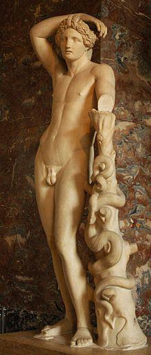 Palas Athena (Minerva) bohyně moudrosti ROTATEBOT. Lycian Apollo Louvre left.jpg [online].