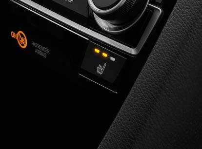 vyhřívaná vnější zpětná zrcátka Elektricky sklopná vnější zpětná zrcátka Vyhřívaná přední sedadla Multimediální LCD displej Honda CONNECT s navigací Garmin (Apple CarPlay a Android Auto, 7" dotykový