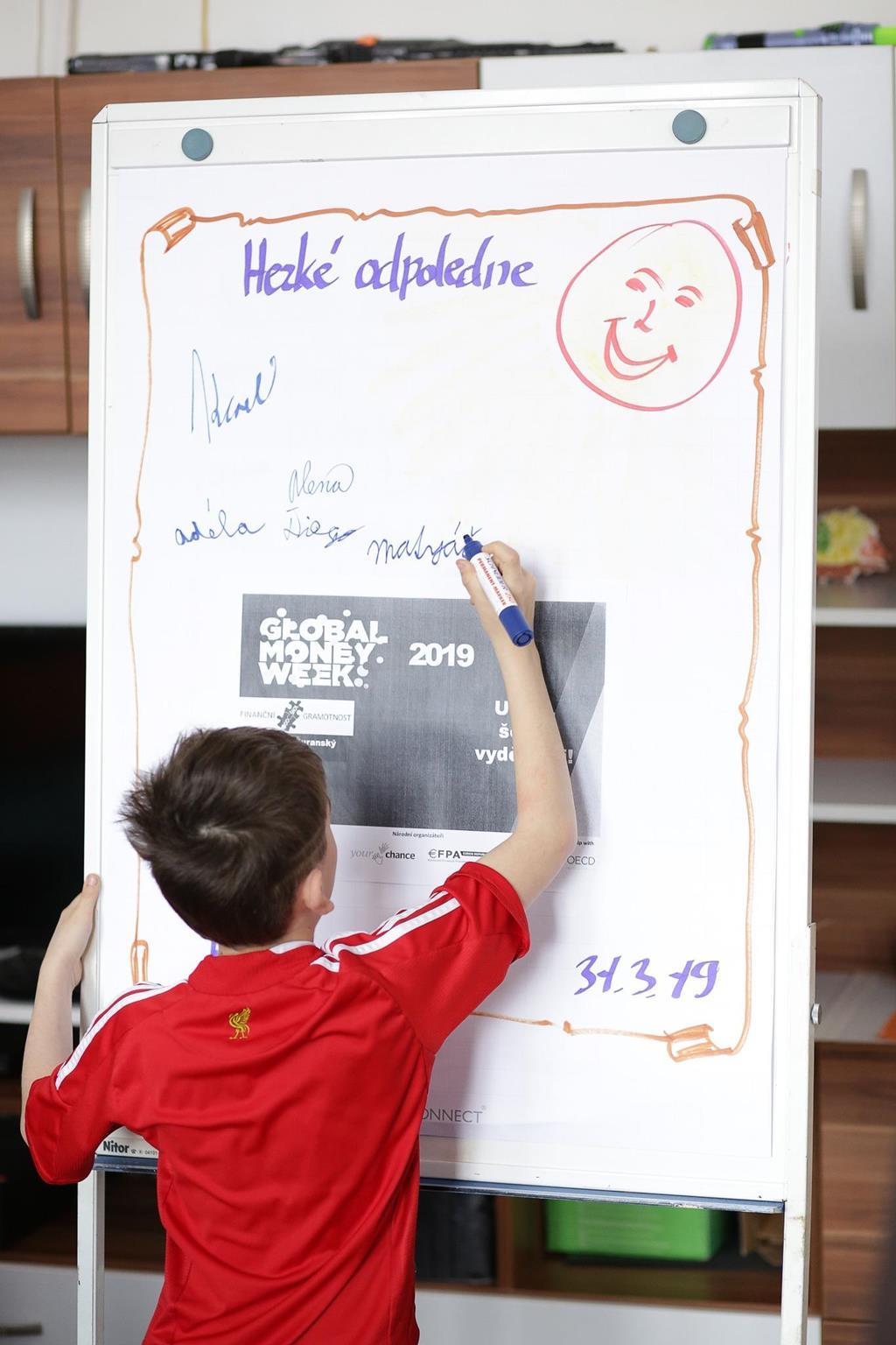 Klíčové Program/aktivity aktivity zapojených subjektů Přednášky Workshopy Diskuse Interaktivní besedy s odborníky Simulační