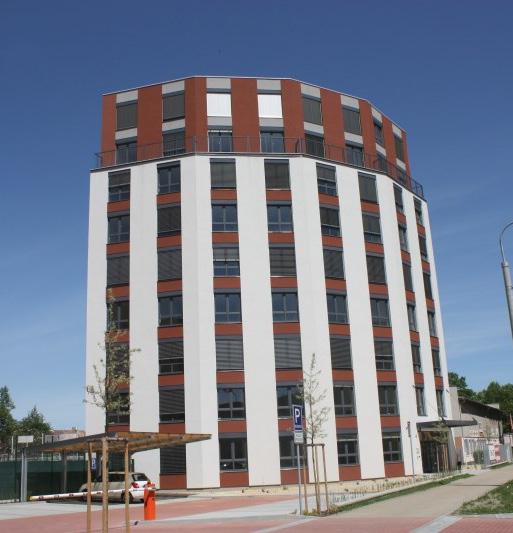 Novostavba ubytovacího zařízení PEDAGOG, Branišovská ul., České Budějovice (2013-2015) Objekt se nalézá v zastavěné části města Českých Budějovic.