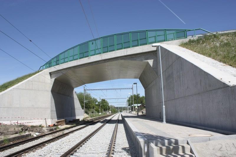 Modernizace trati Ševětín-Veselí nad Lužnicí, II. část úsek Horusice Veselí nad Lužnicí, SO 45-22-02 Silniční nadjezd v km 34,995.