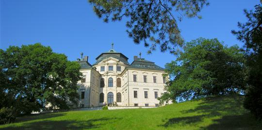 ODBOR HLAVNÍHO ARCHITEKTA ZPRÁVA O UPLATŇOVÁNÍ ÚZEMNÍHO PLÁNU CHLUMEC NAD CIDLINOU za bdbí 2011 2014 Návrh určený k prjednávání Návrh zprávy uplatňvání územníh plánu Chlumec nad Cidlinu dle ustanvení