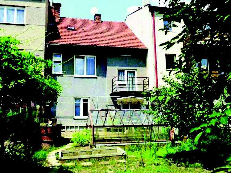 Srovnávané nemovitosti 1. Identifikace Záznam o prodeji srovnávané nemovitosti è. 1 Prodej, Rodinný dùm, 121 m 2, Boèní, Brno, okres Brno-mìsto Celková cena: 6.100.