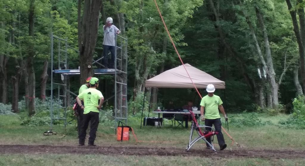 Thomas E. Smiley (Bartlett Tree Expert Co.) Doktor Smiley patří k pravidelným účastníkům TBW a na ploše realizuje sérii dlouhodobých sledování reakce stromů na poškození kořenového systému.